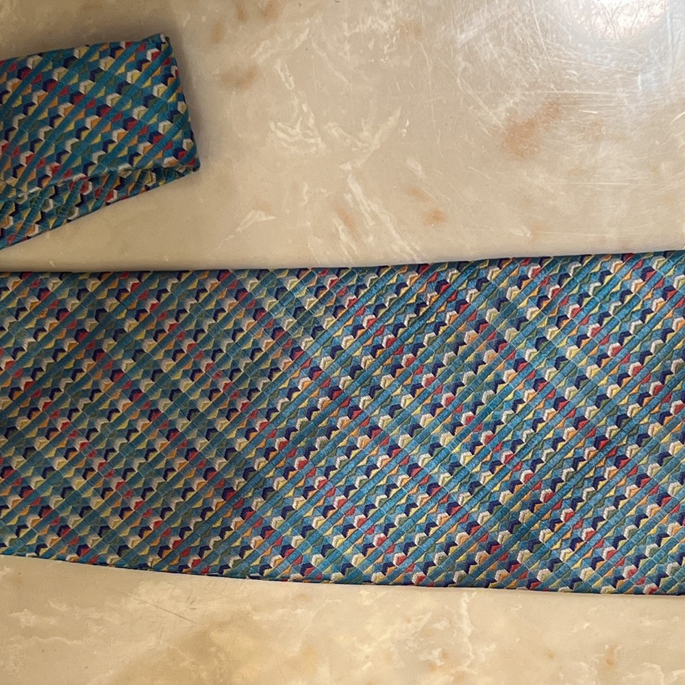 Tie